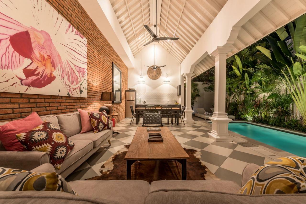 Central 3 Bedroom Villa Close To Seminyak Beach Exterior foto